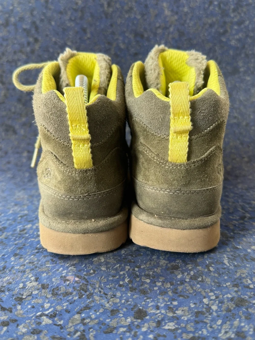 UGG Highland Heritage Hi Boots Boys Size 6